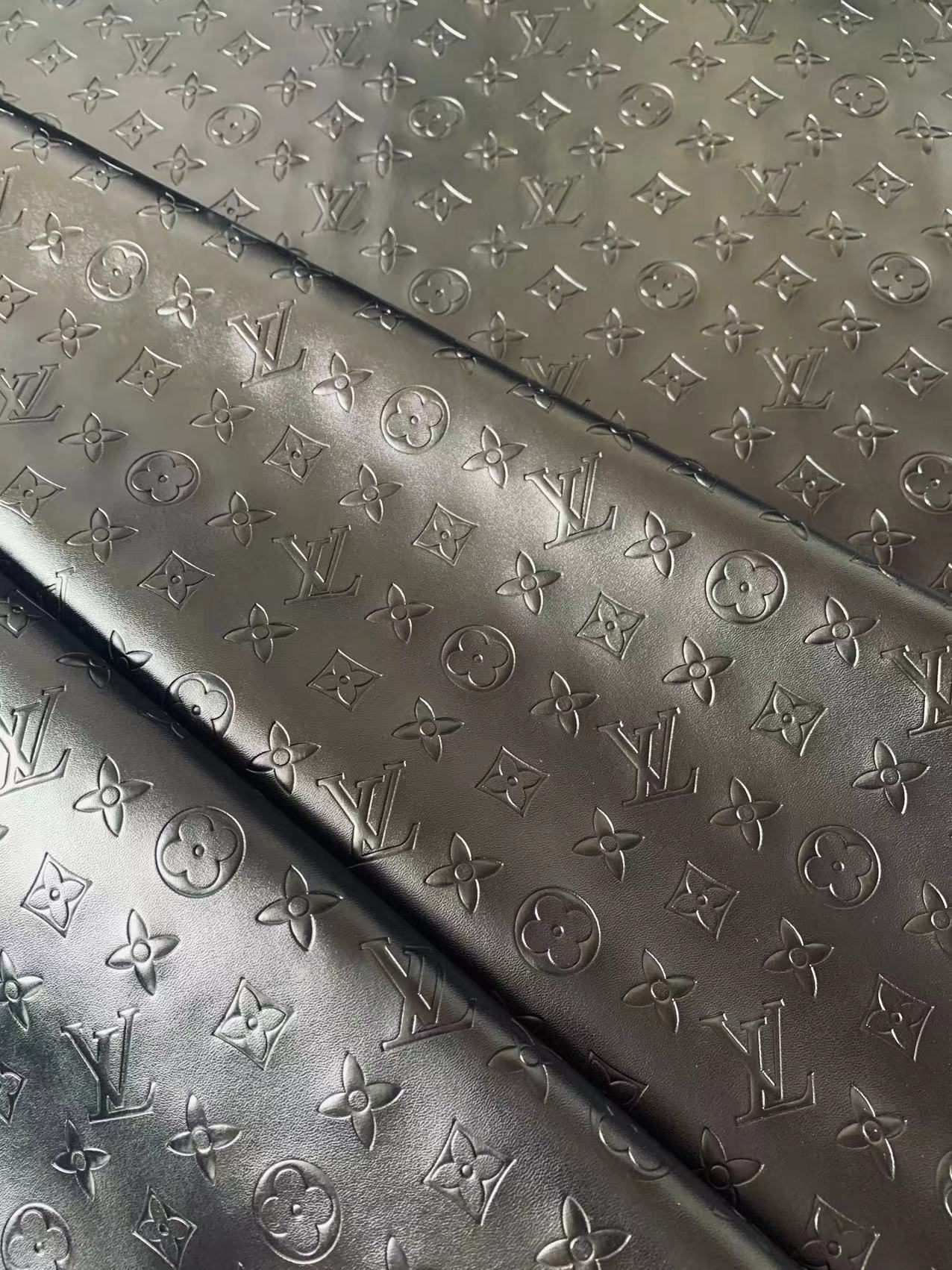 Napa Material Black Embossed LV Leather For Upholstery Furniture Handicraft