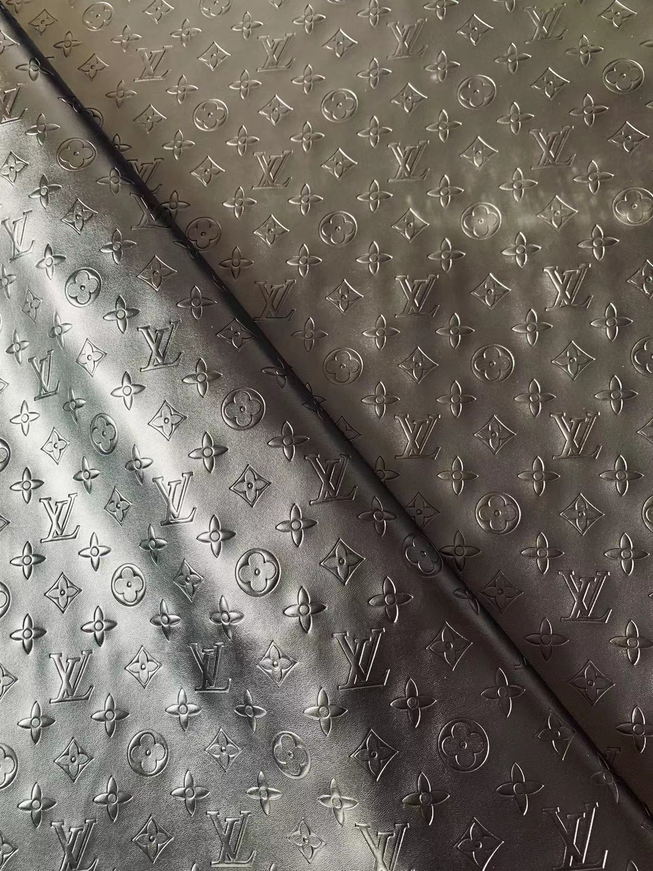 Napa Material Black Embossed LV Leather For Upholstery Furniture Handicraft