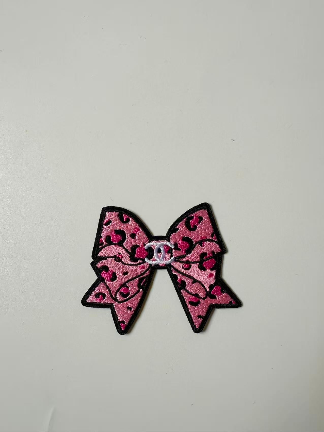 Craft Embroidery Pink Dior Jacquard Patches For Customized Apparel