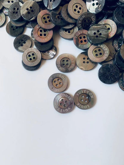 Craft Louis Vuitton 15MM Ocean Shell Material Handicraft Black Button For Apparel