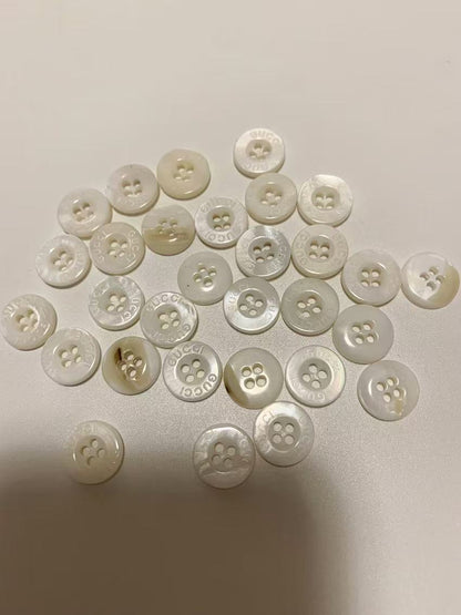 Craft Gucci 13MM Resin Material Handicraft White Button For Apparel