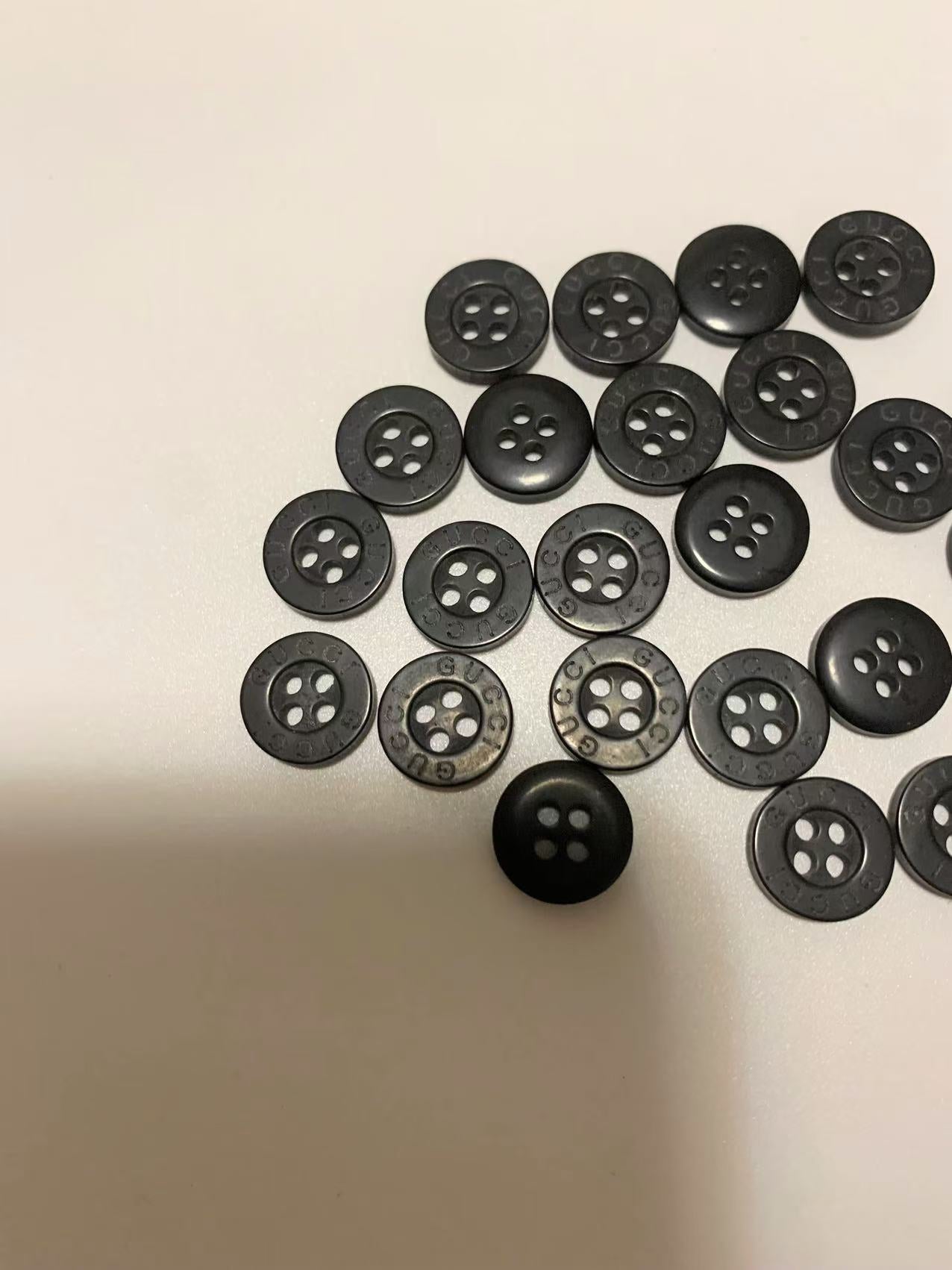 Craft Gucci 12MM Resin Material Handicraft Black Button For Apparel