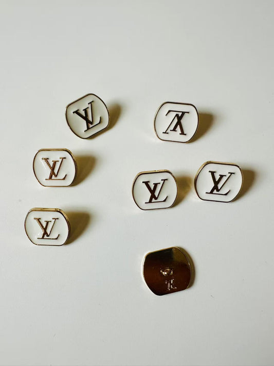 1 PC 18MM LV Handicraft Button Metal Material For Apparel(White)