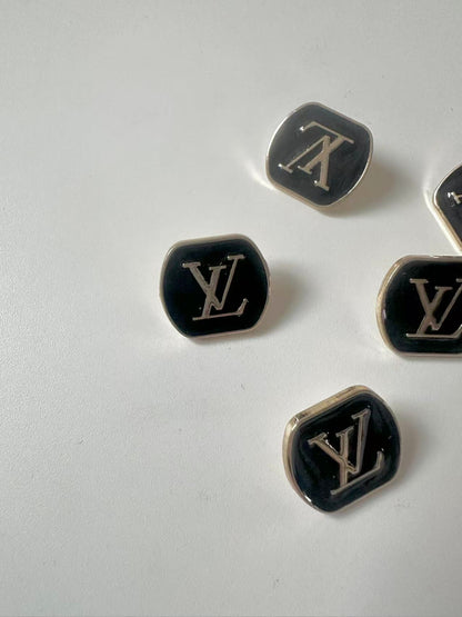 1 PC 18MM LV Handicraft Button Metal Material For Apparel(Black)