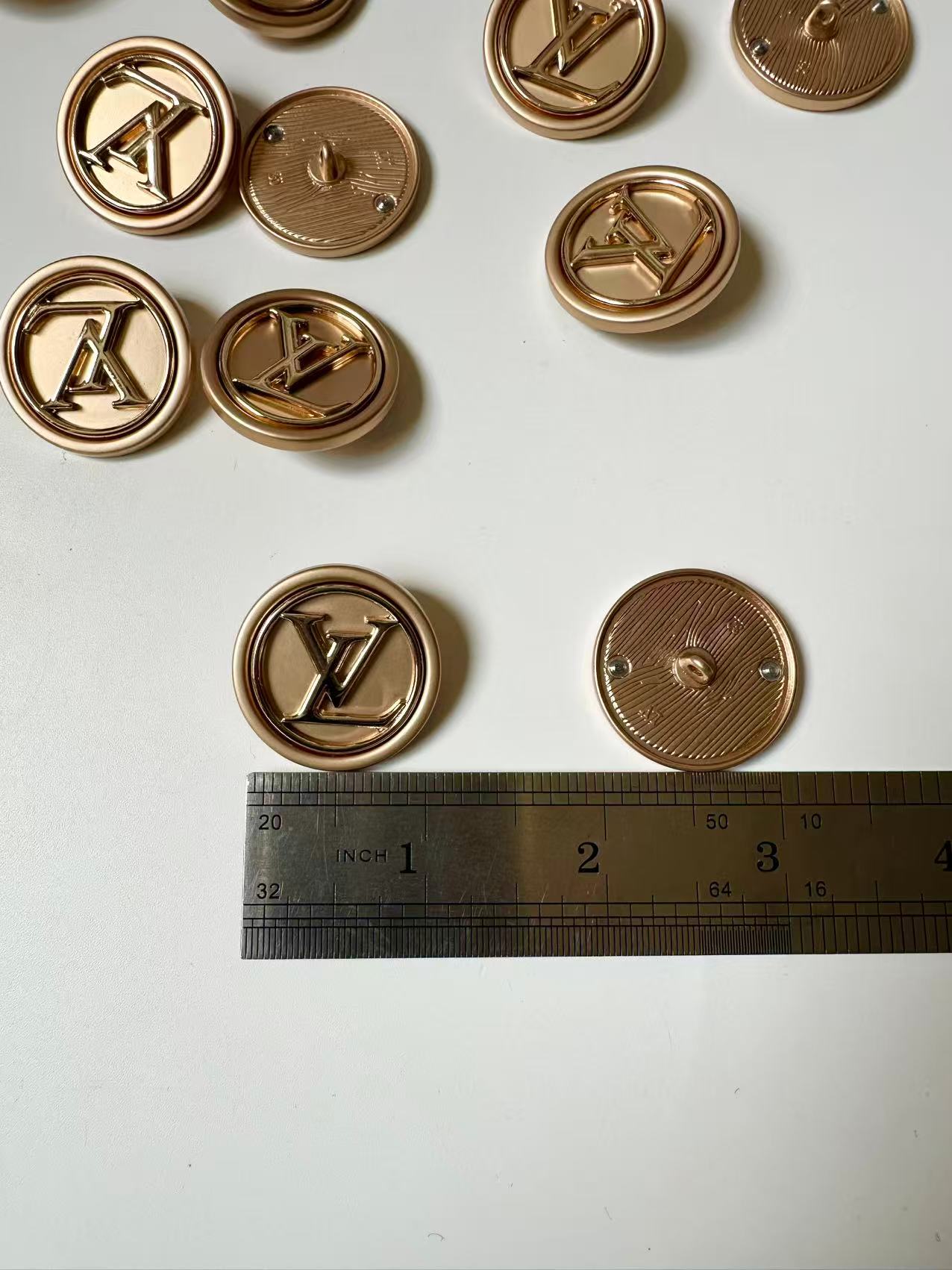 1 PC 1.25" Big Size LV Handicraft Button Metal Material For Apparel Jacket (Rose Gold)