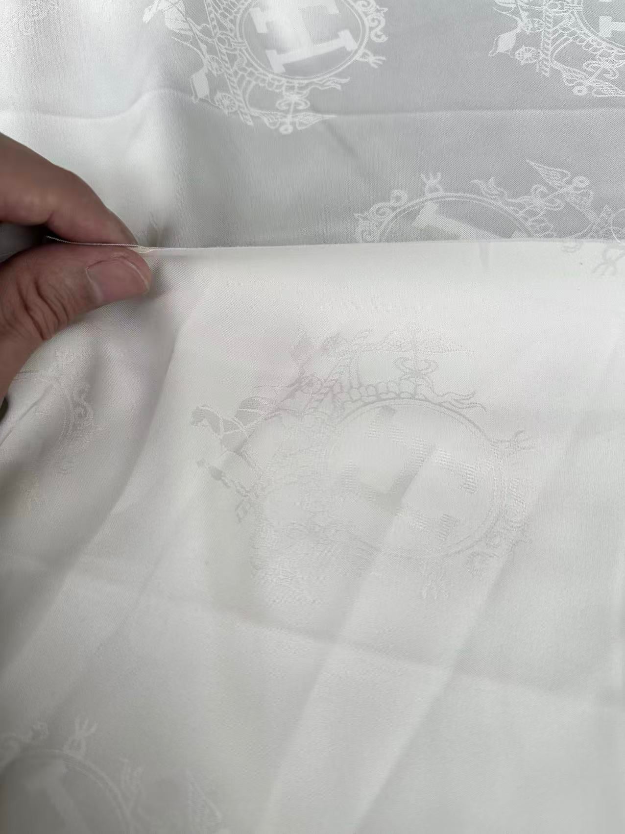 Craft Hermes White Silk Jacquard Cloth Fabric For Handmade Handicraft Goods