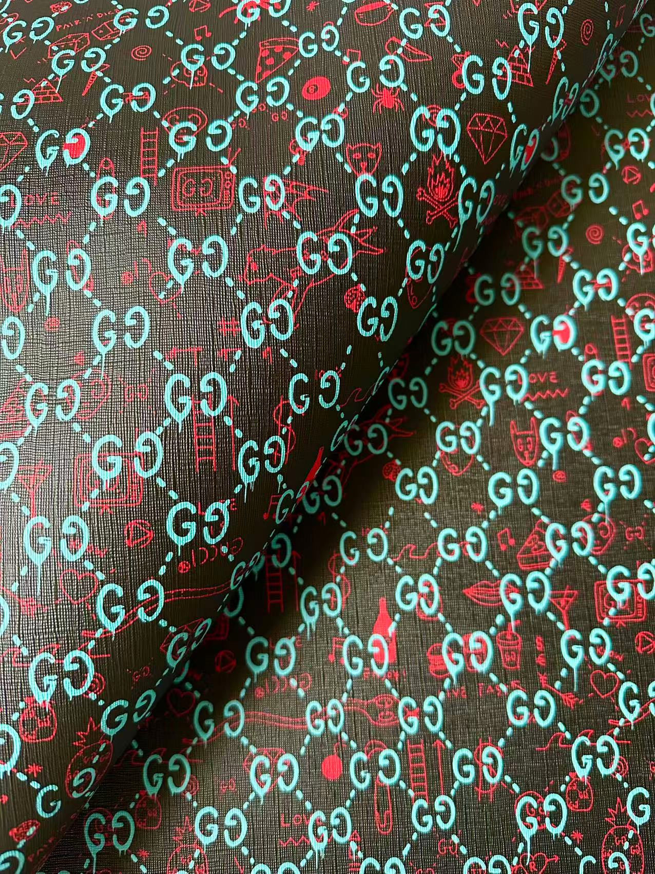 Craft Gucci Animal With Fruit Design Leather Fabric For Handmade Shoes , Upholstery Goods By Yard