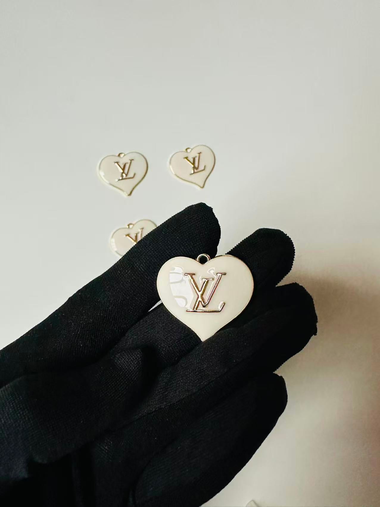 Craft 30MM LOVE LV Metal Pendant Accessory For Handmade DIY Goods