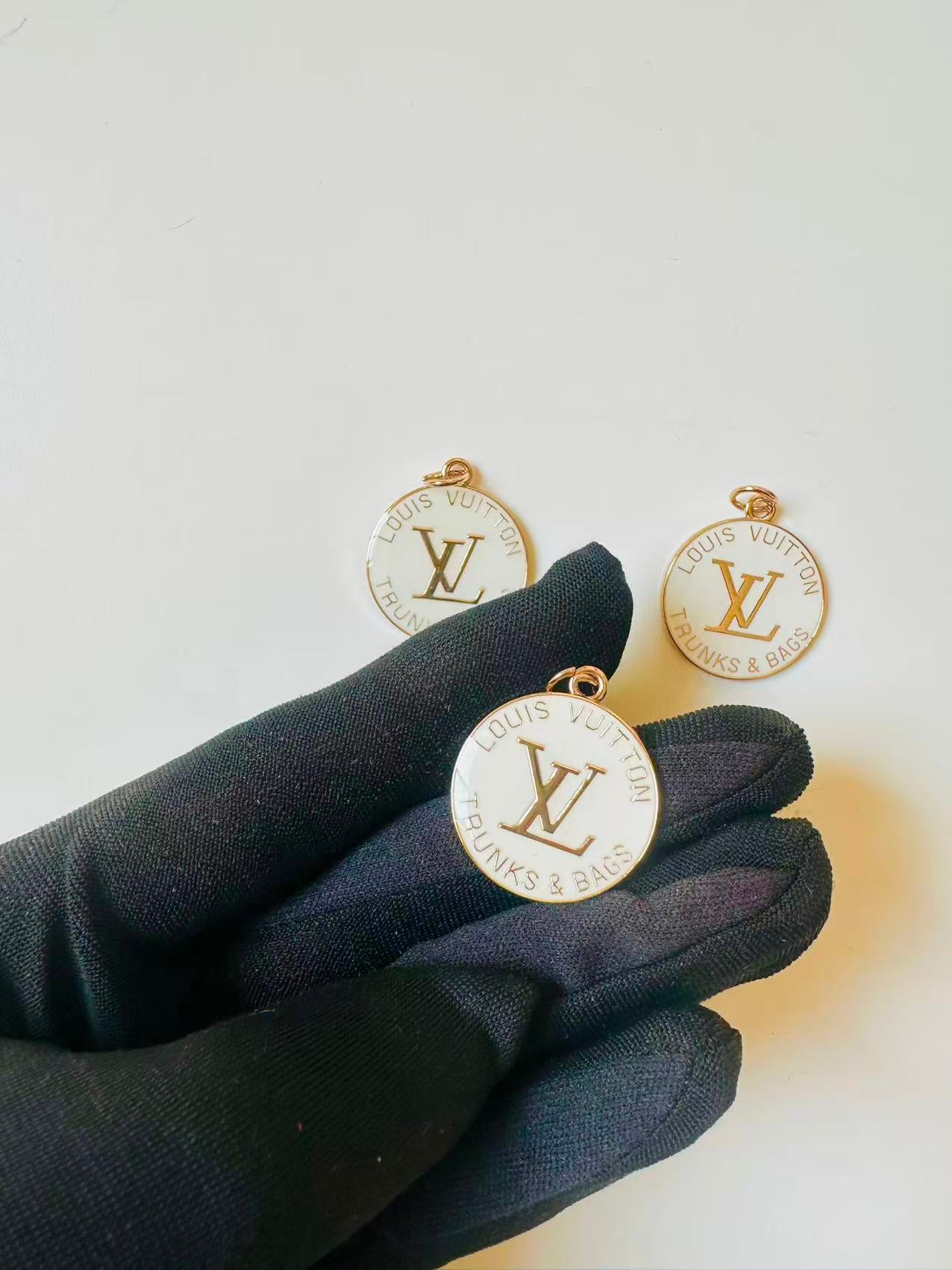 Craft 30MM LV Metal Pendant Accessory For Handmade DIY Goods(White)