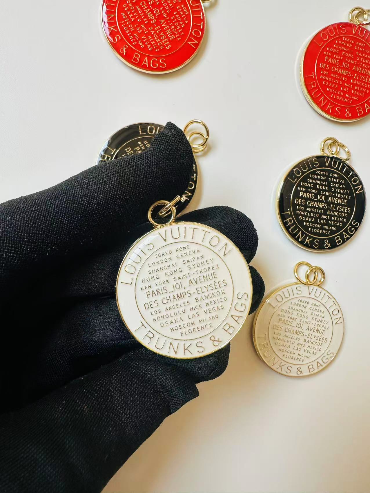 Craft 40MM Louis Vuitton Double-Side Metal Pendant For DIY Gift Goods