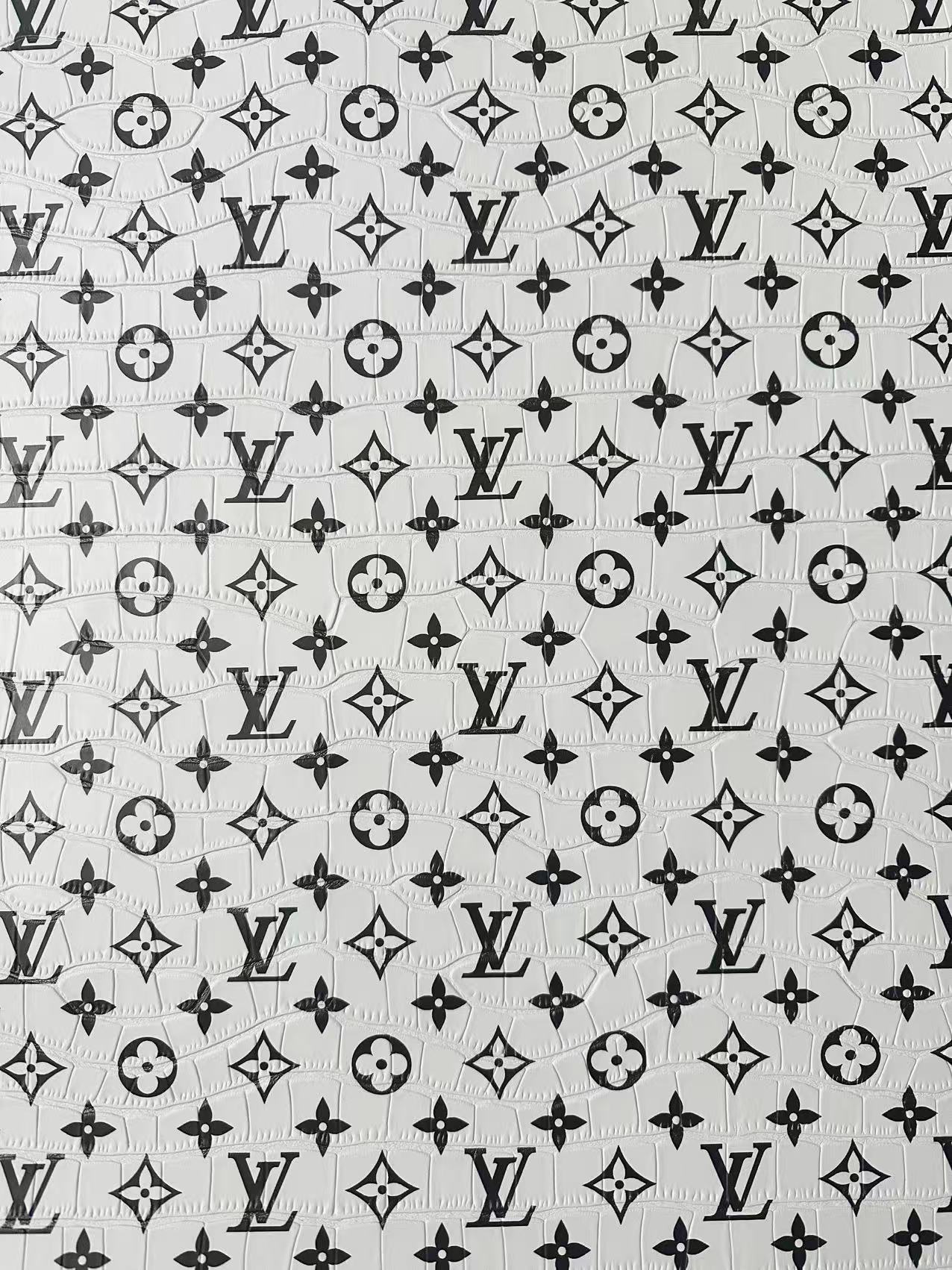 Craft LV Crocodile Texture Alligator Leather Fabric For Handmade Sneaker, Bag Upholstery Goods By Yard (White)