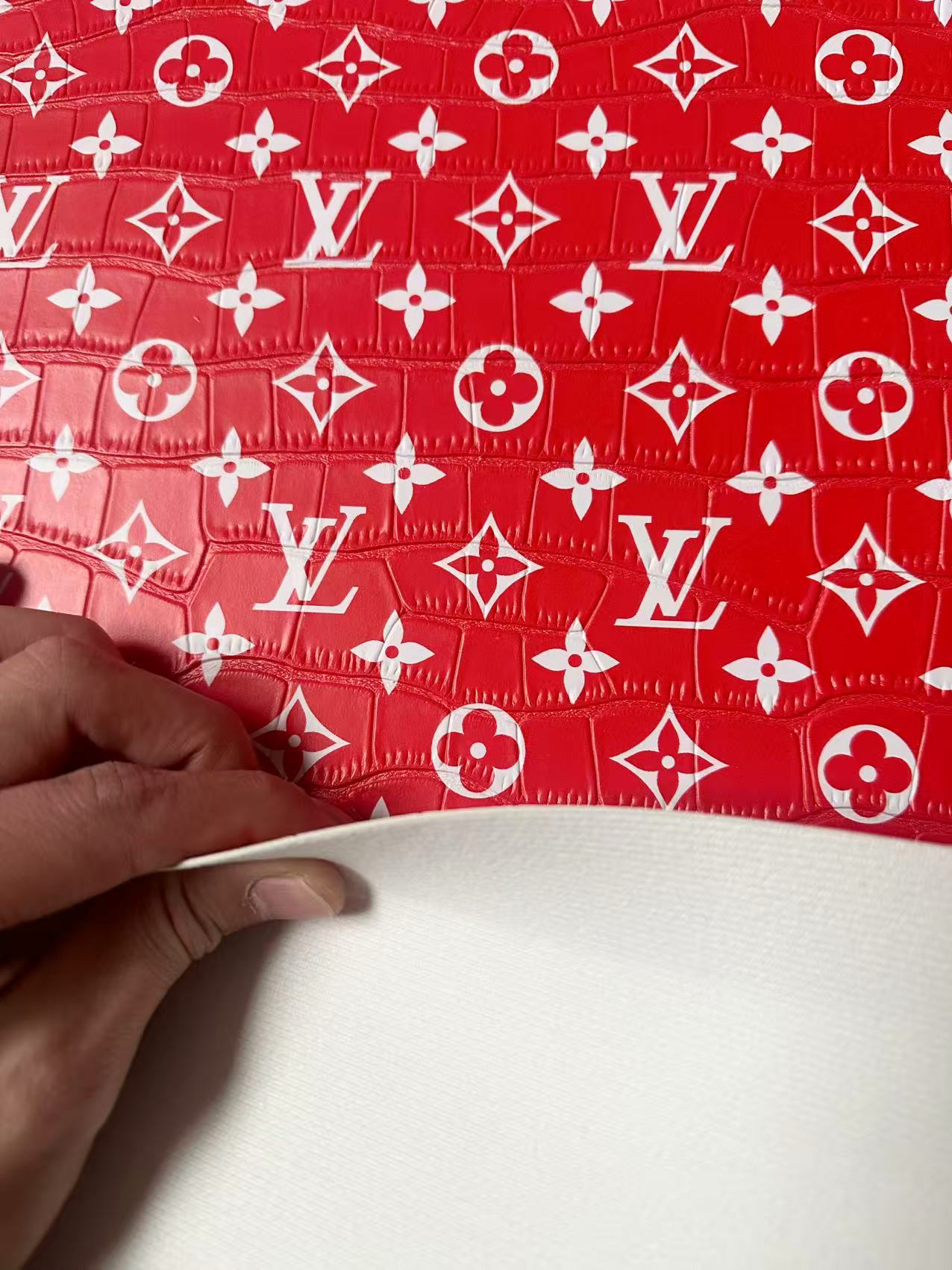 Craft LV Crocodile Texture Alligator Leather Fabric For Handmade Sneaker, Bag Upholstery Goods By Yard (Red)