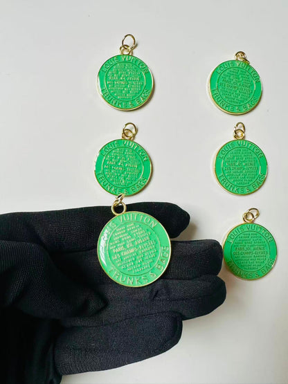 Craft 40MM Louis Vuitton Double-Side Metal Pendant For DIY Gift Goods