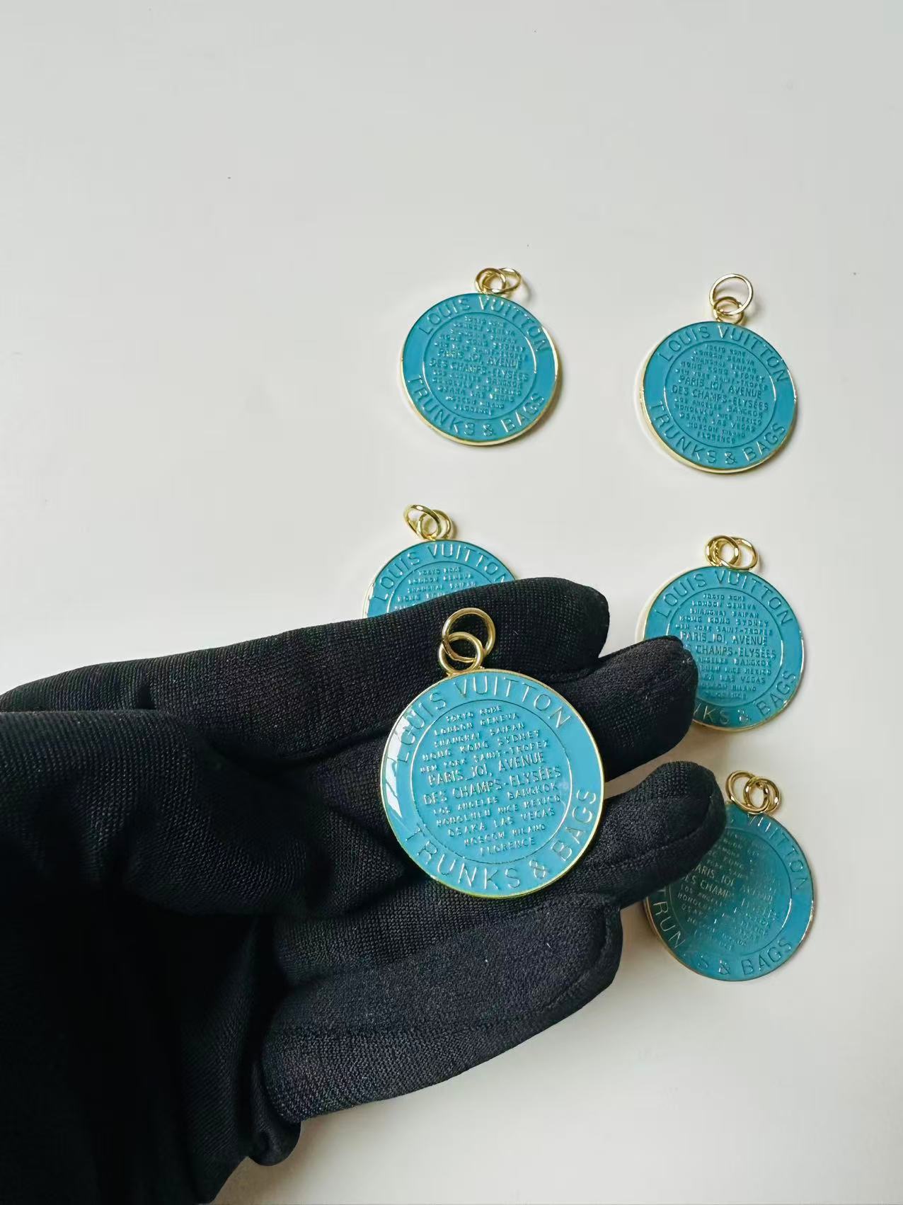 Craft 40MM Louis Vuitton Double-Side Metal Pendant For DIY Gift Goods