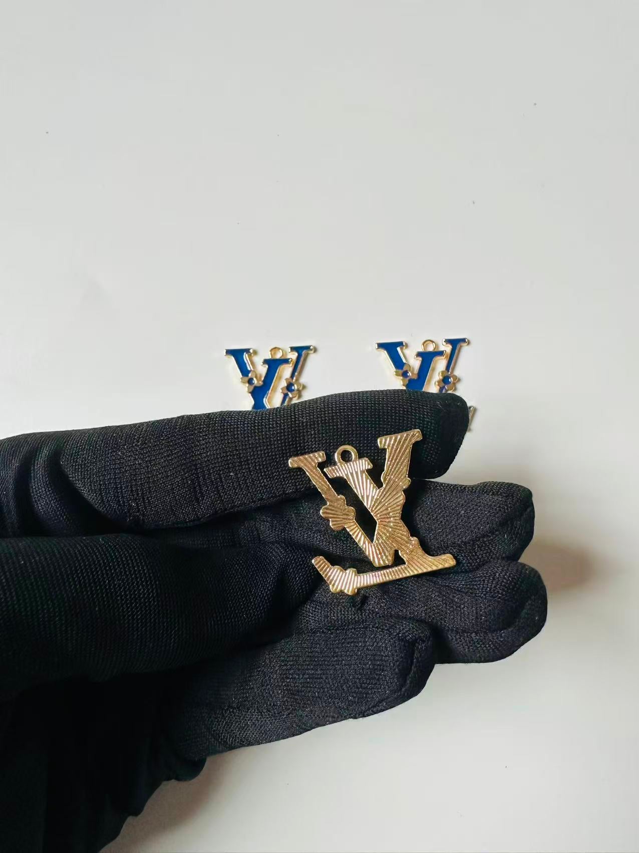 Fashion 2.5CM Size LV Pendant For DIY Handmade Goods