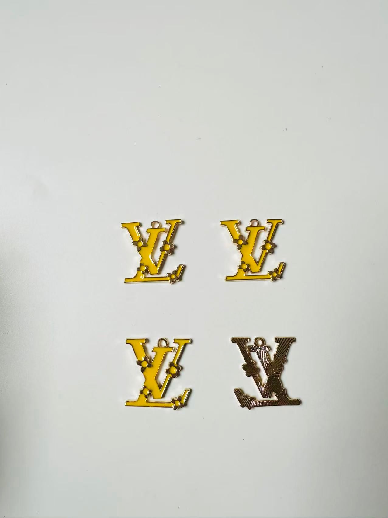 Fashion 2.5CM Size LV Pendant For DIY Handmade Goods