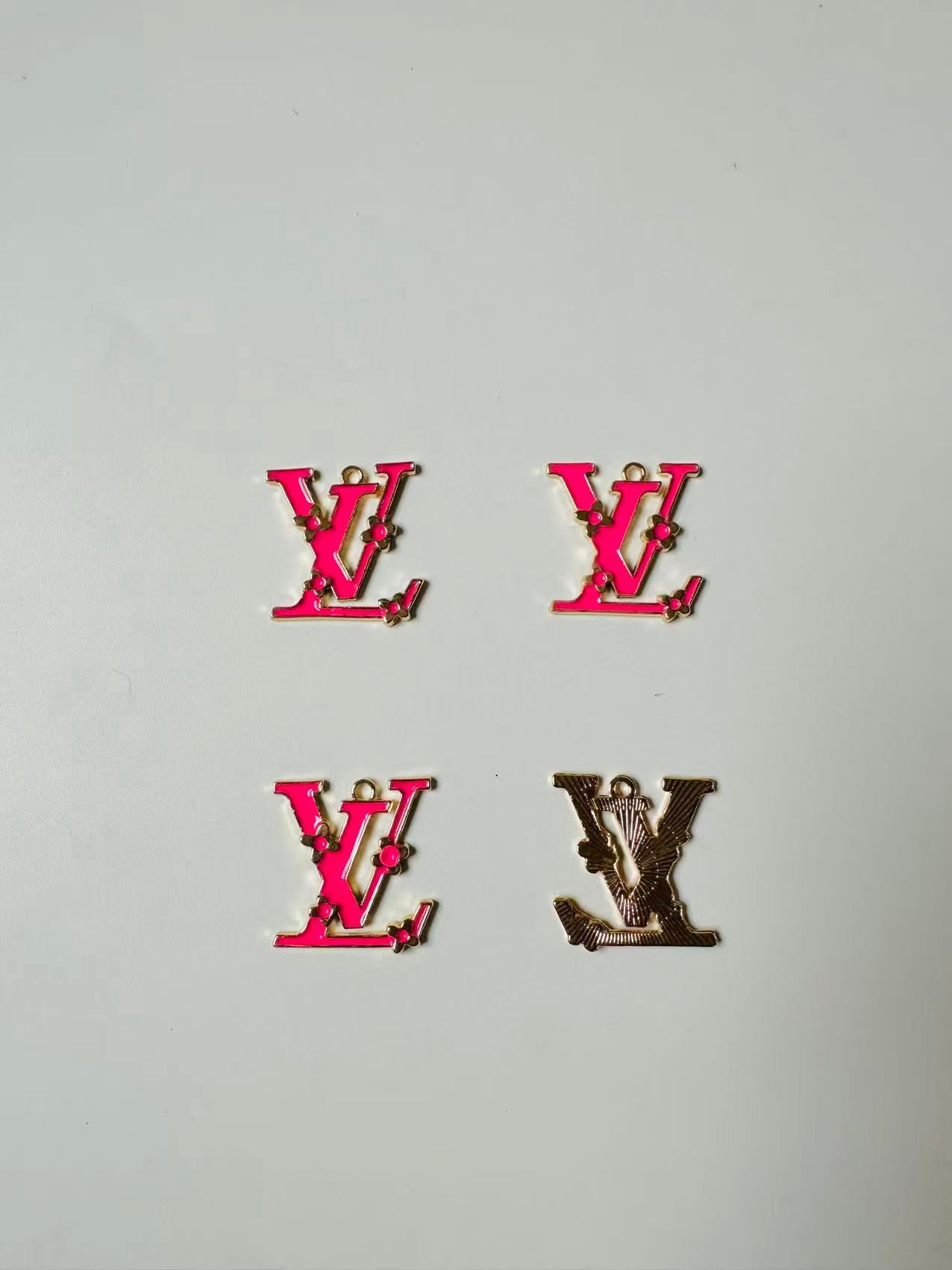 Fashion 2.5CM Size LV Pendant For DIY Handmade Goods