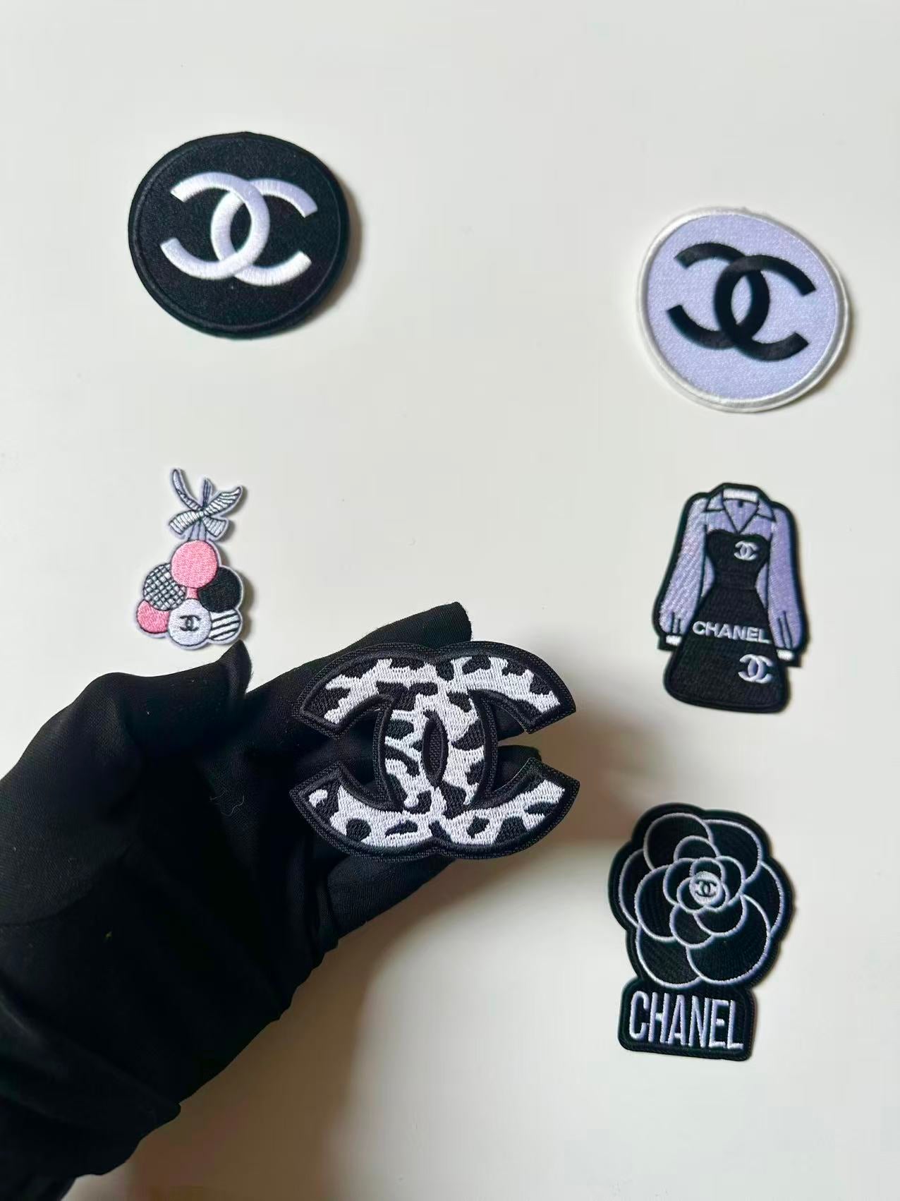 Craft Embroidery Chanel Jacquard Patches For Customized Clothing