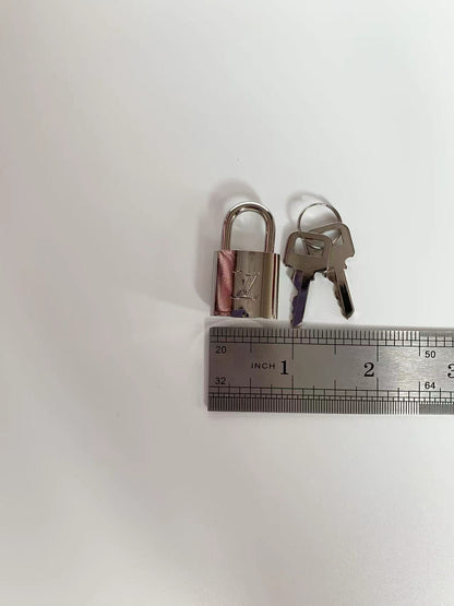 Fashion Sliver LV Metal Locks For Handmade Goods